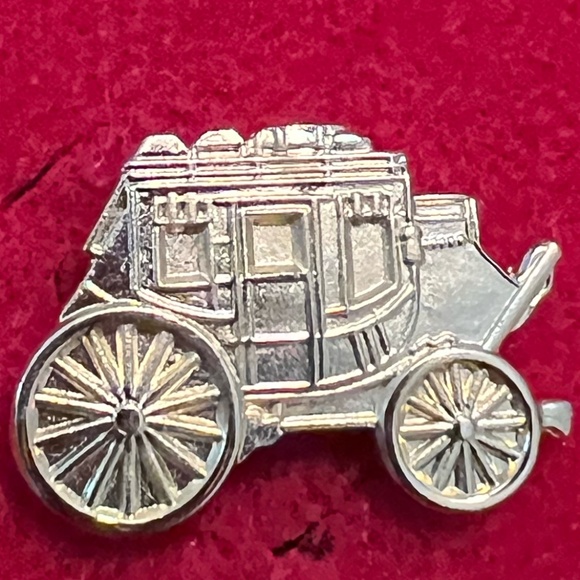 Lapel Pin, Hat Pin, Tie Pin - Picture 1 of 1